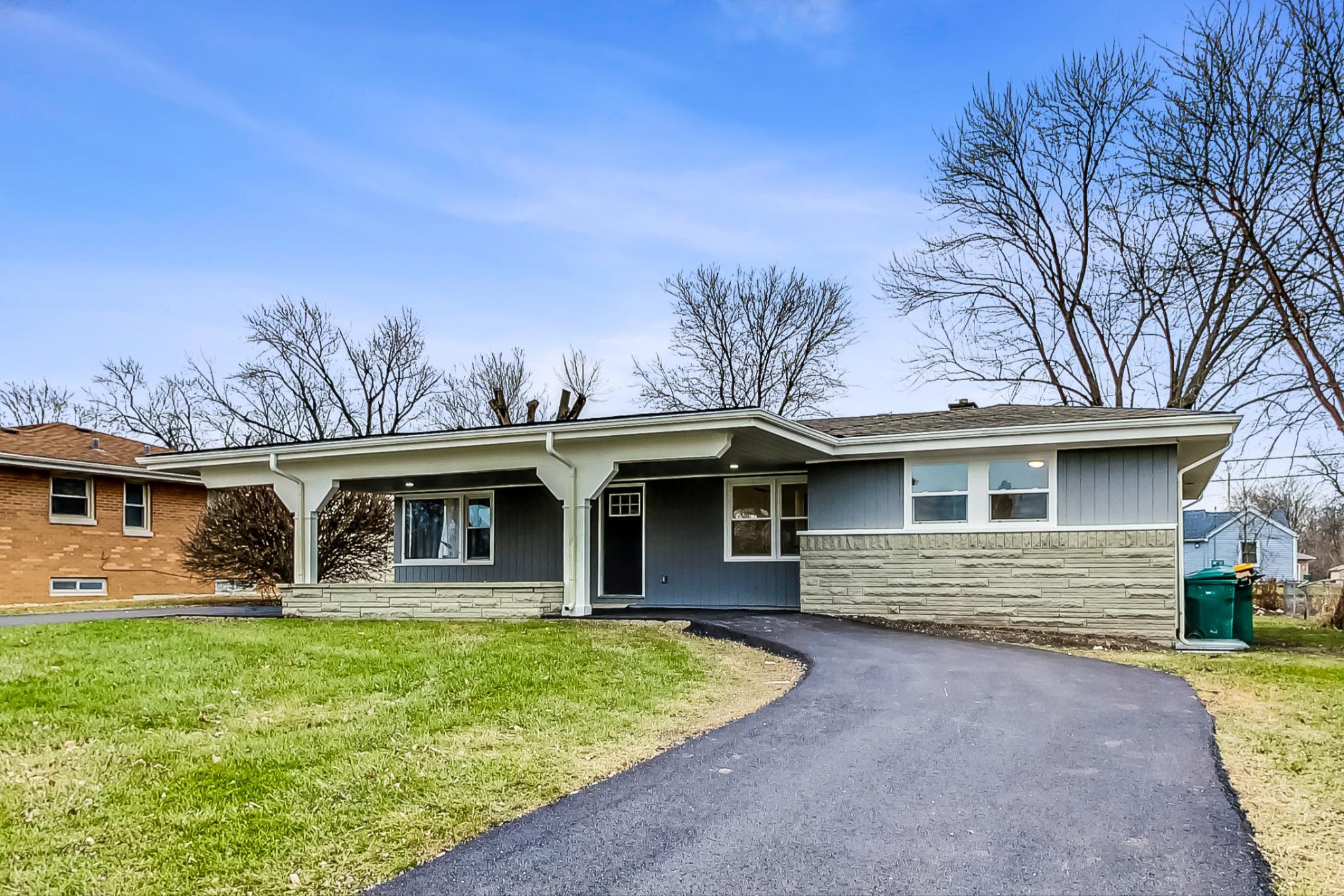 315 W 56th Place
