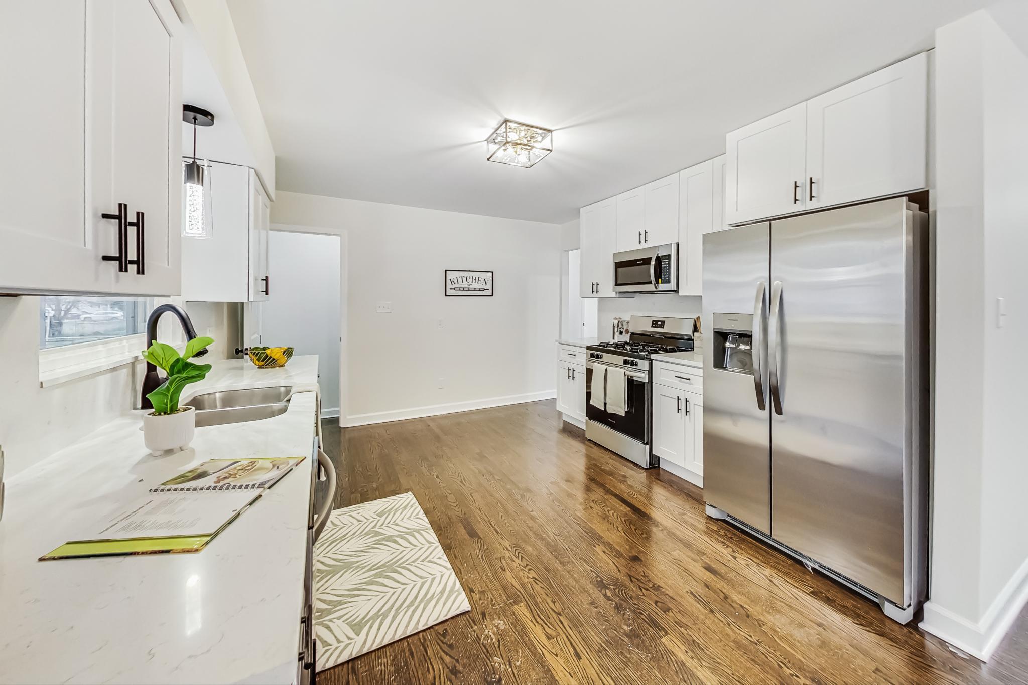 315 W 56th Place