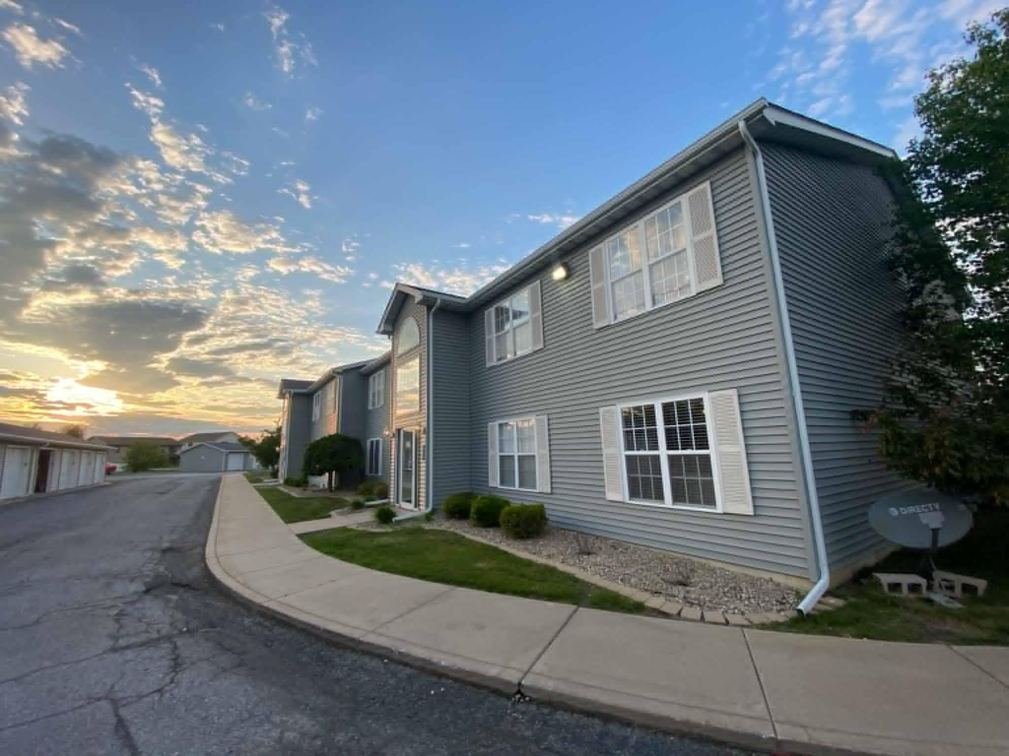 8251 Lincoln Circle Unit: D