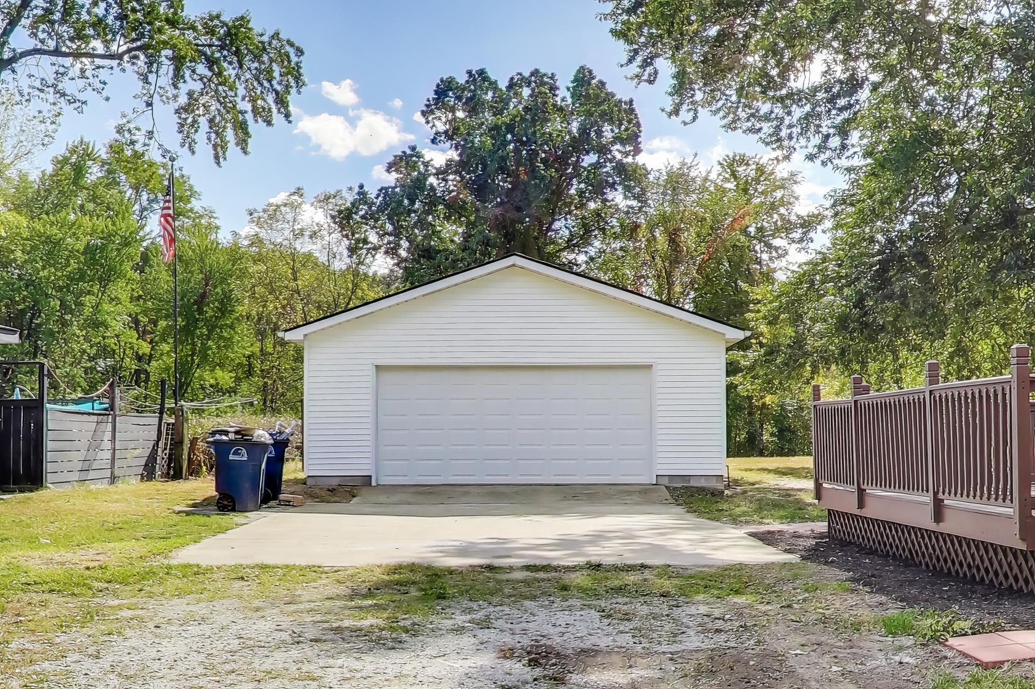 102 S Karwick Road