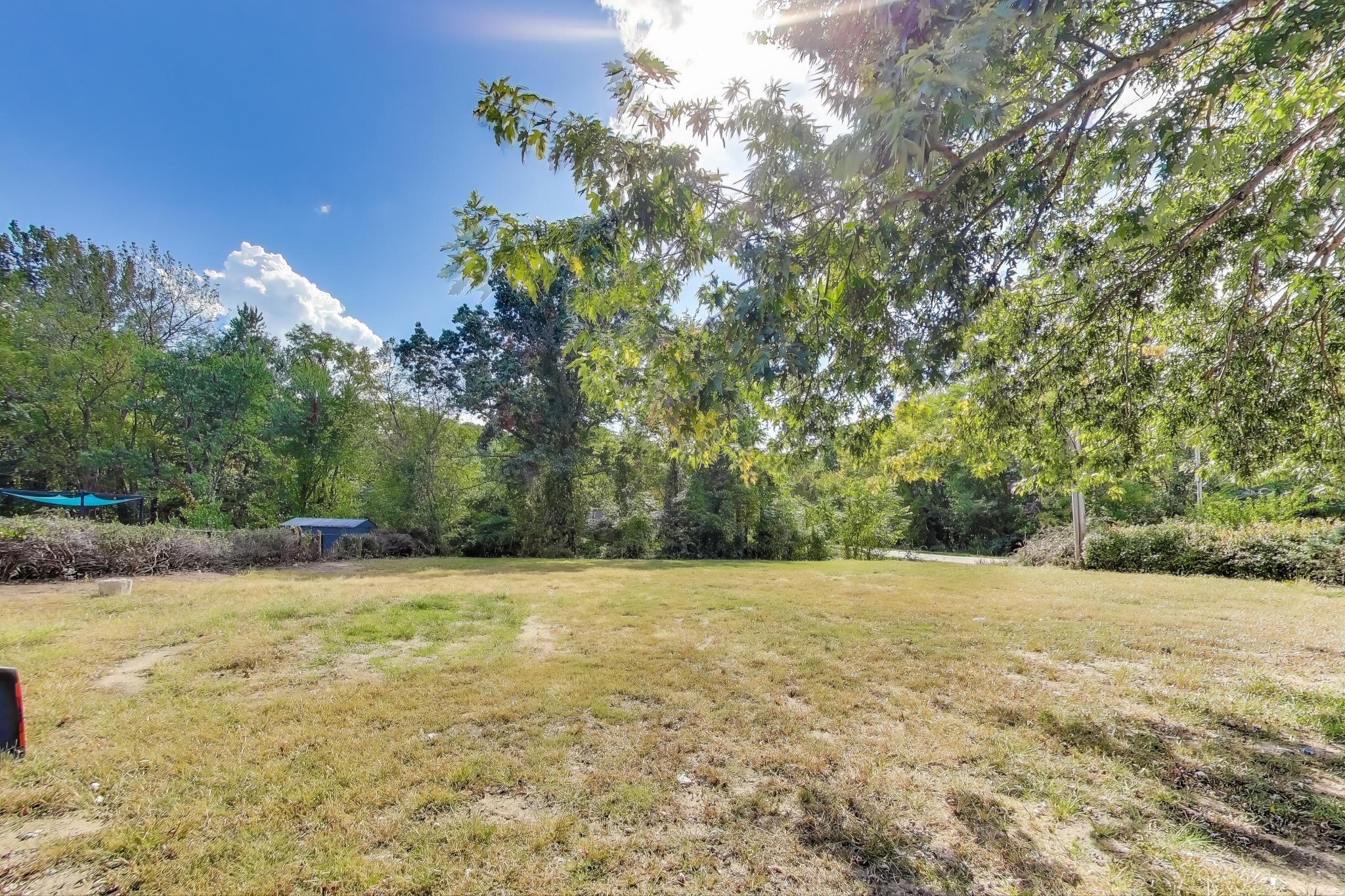 102 S Karwick Road