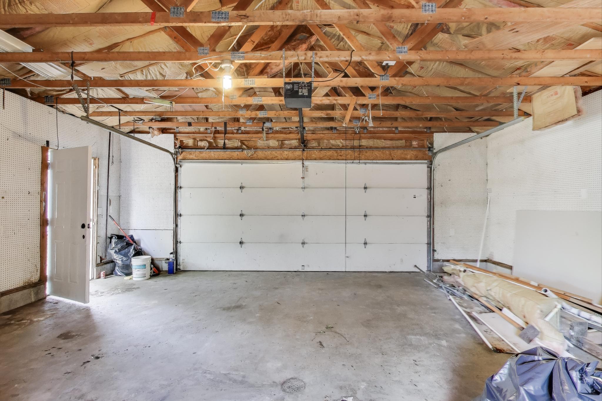102 S Karwick Road
