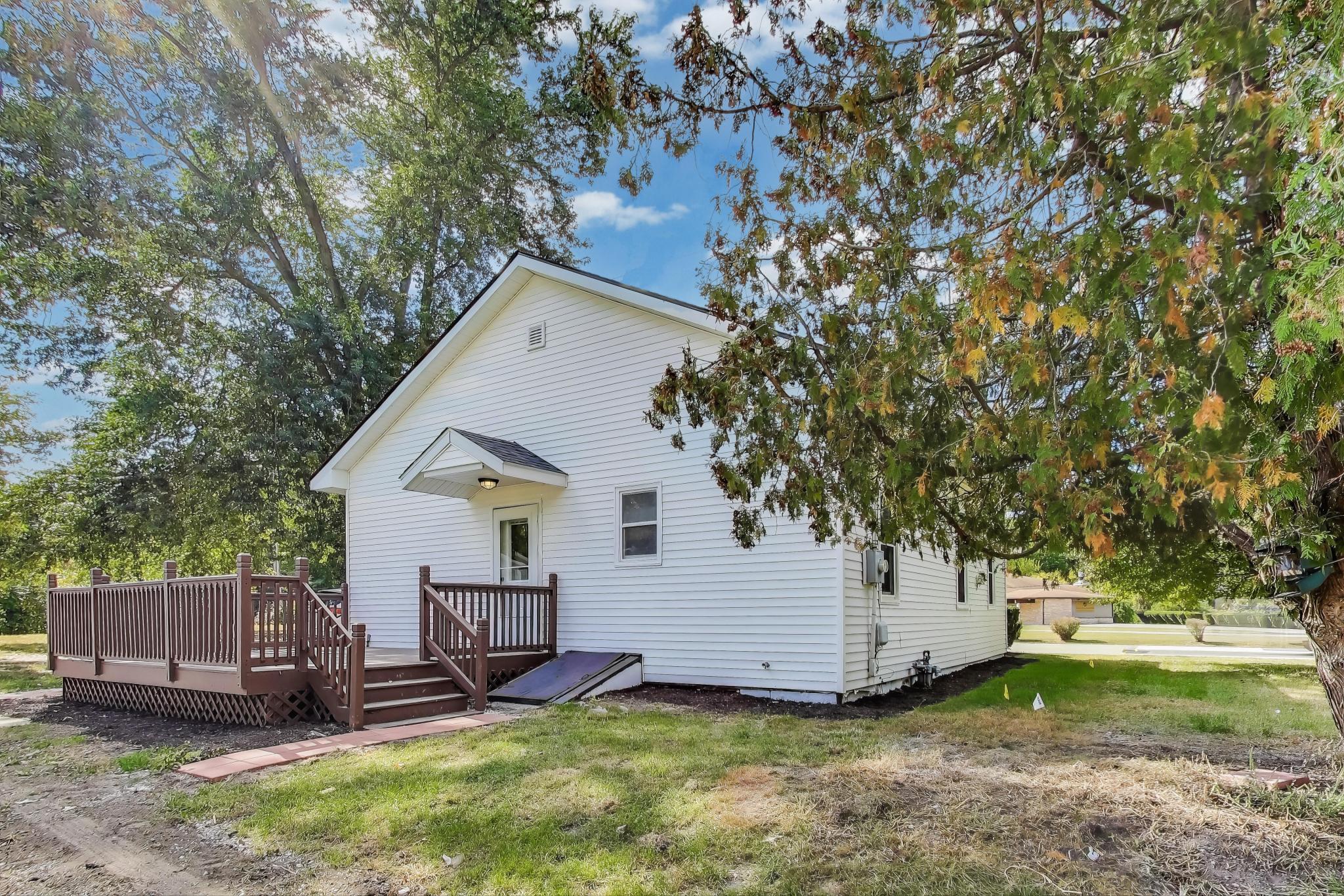 102 S Karwick Road