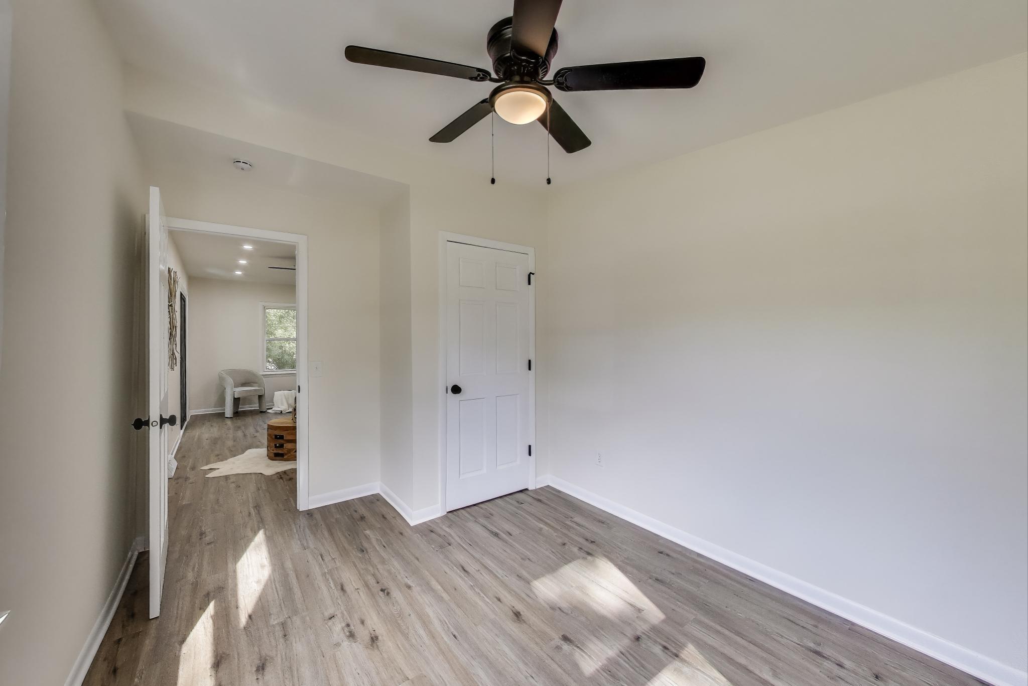 102 S Karwick Road