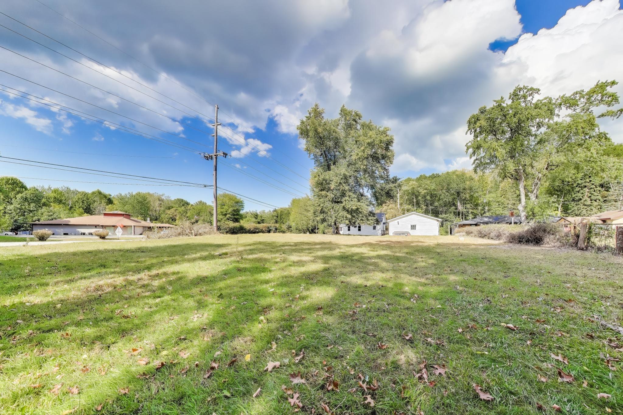 102 S Karwick Road