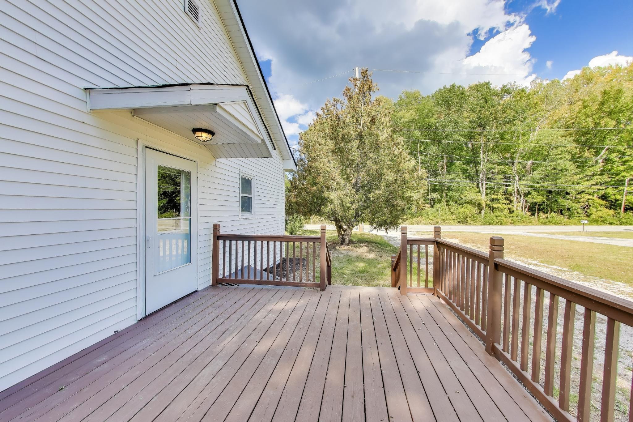 102 S Karwick Road