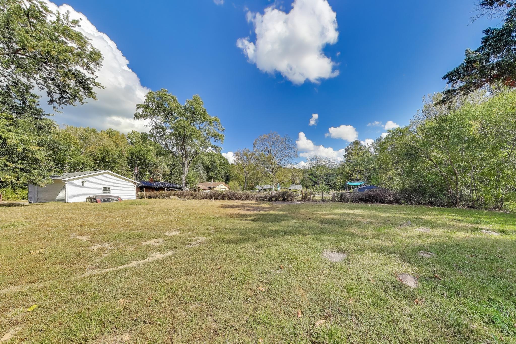 102 S Karwick Road