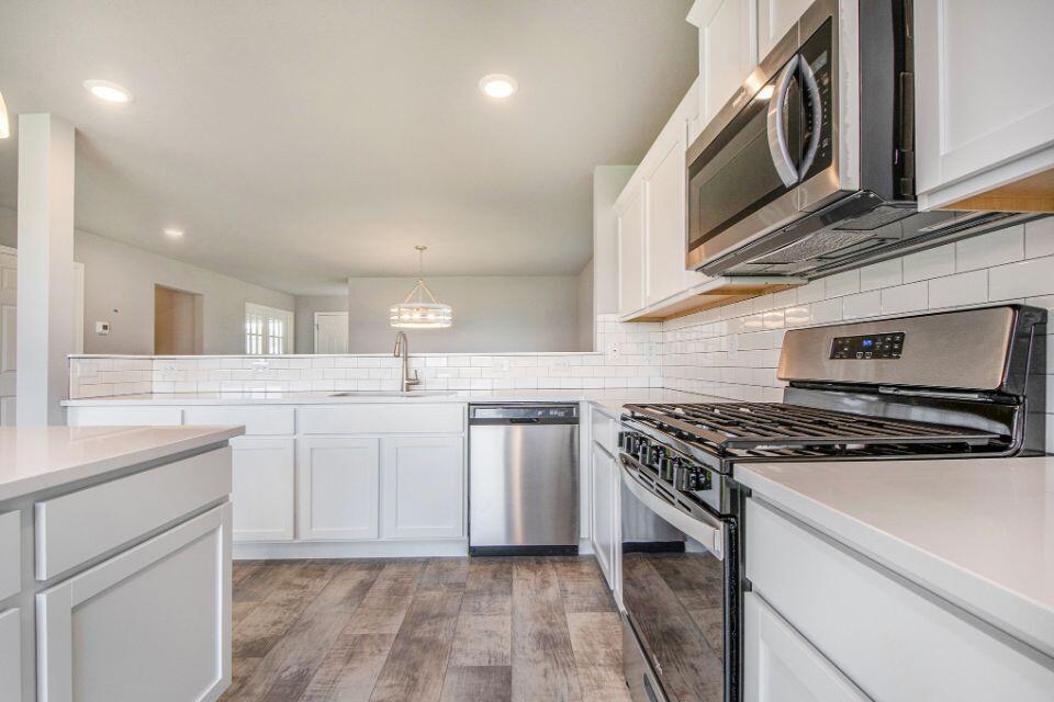4534 W 78th Place
