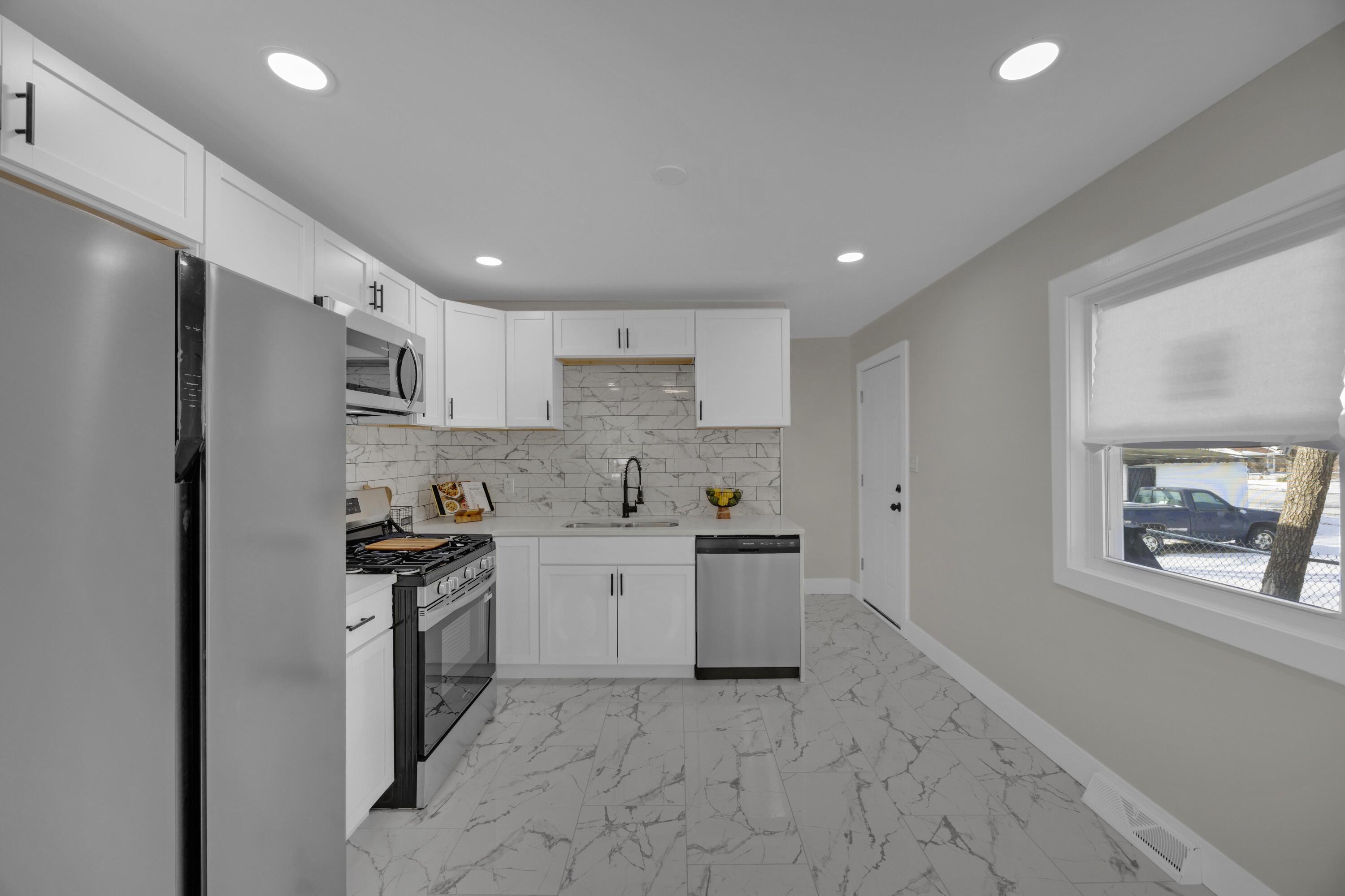 2110 Cleveland Street