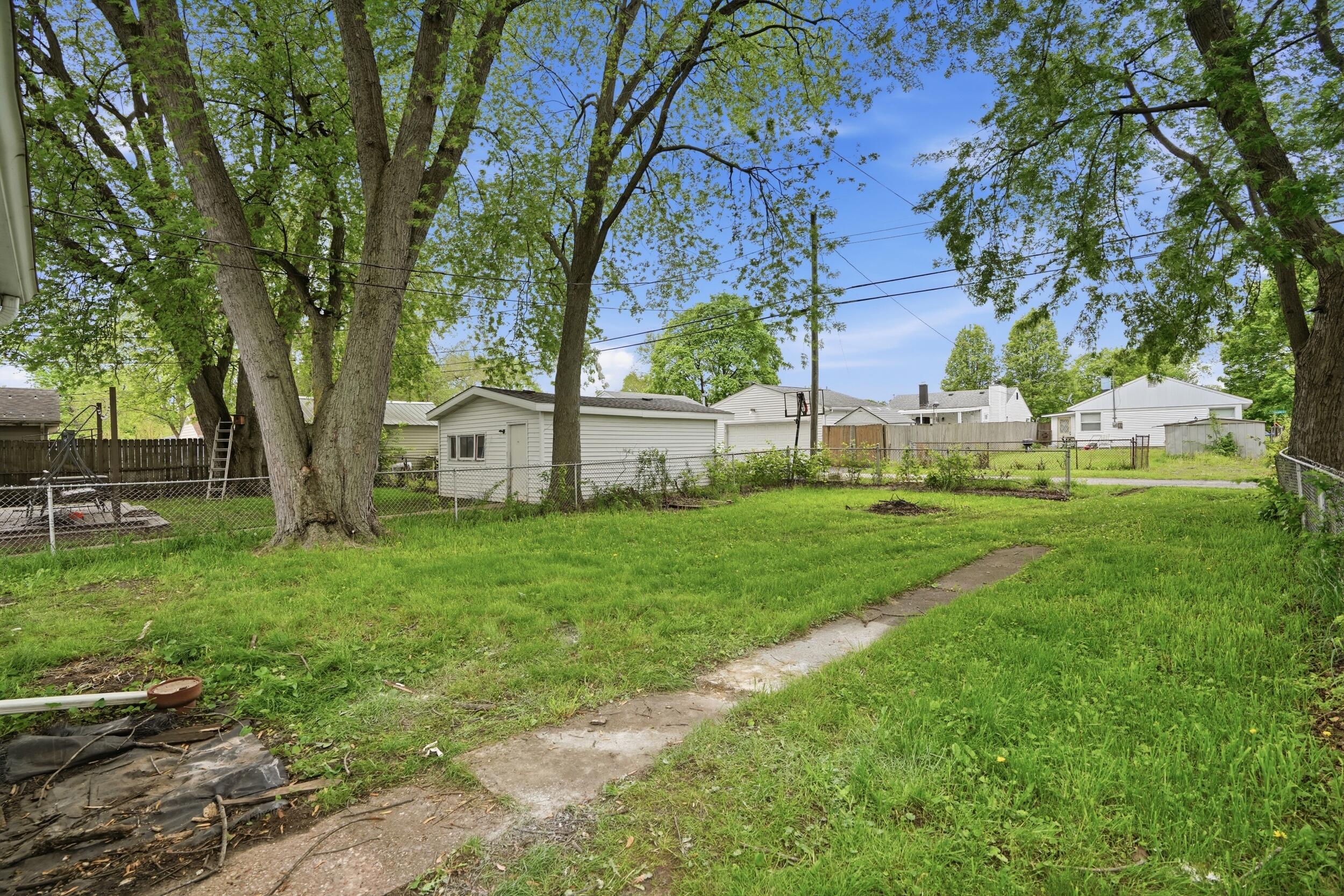 30 N Delaware Street