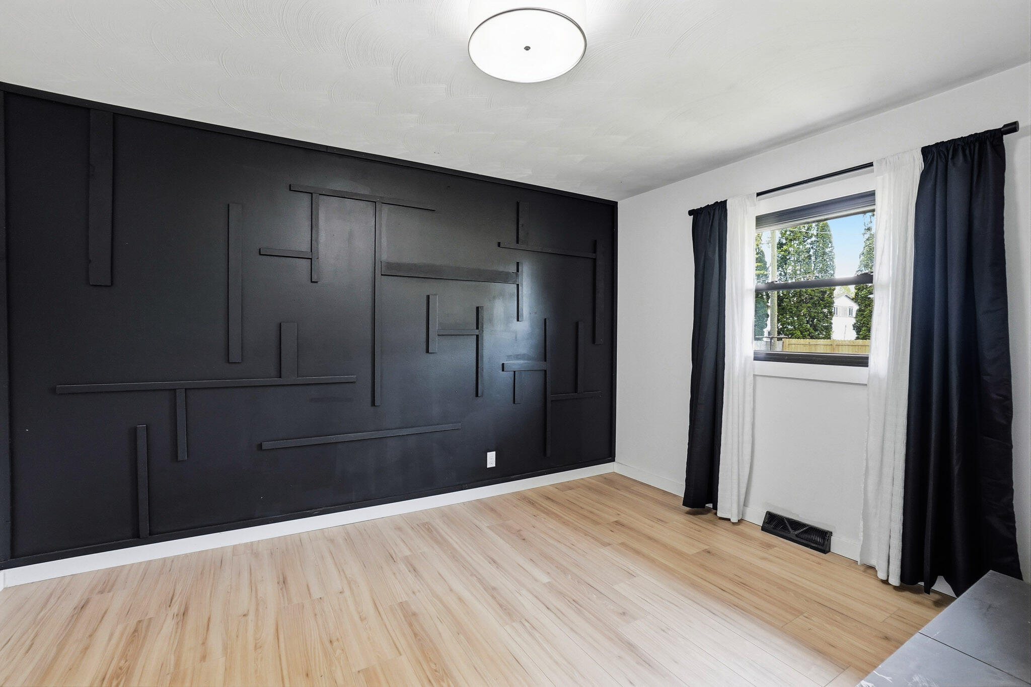 2607 W 60th Drive Unit: W