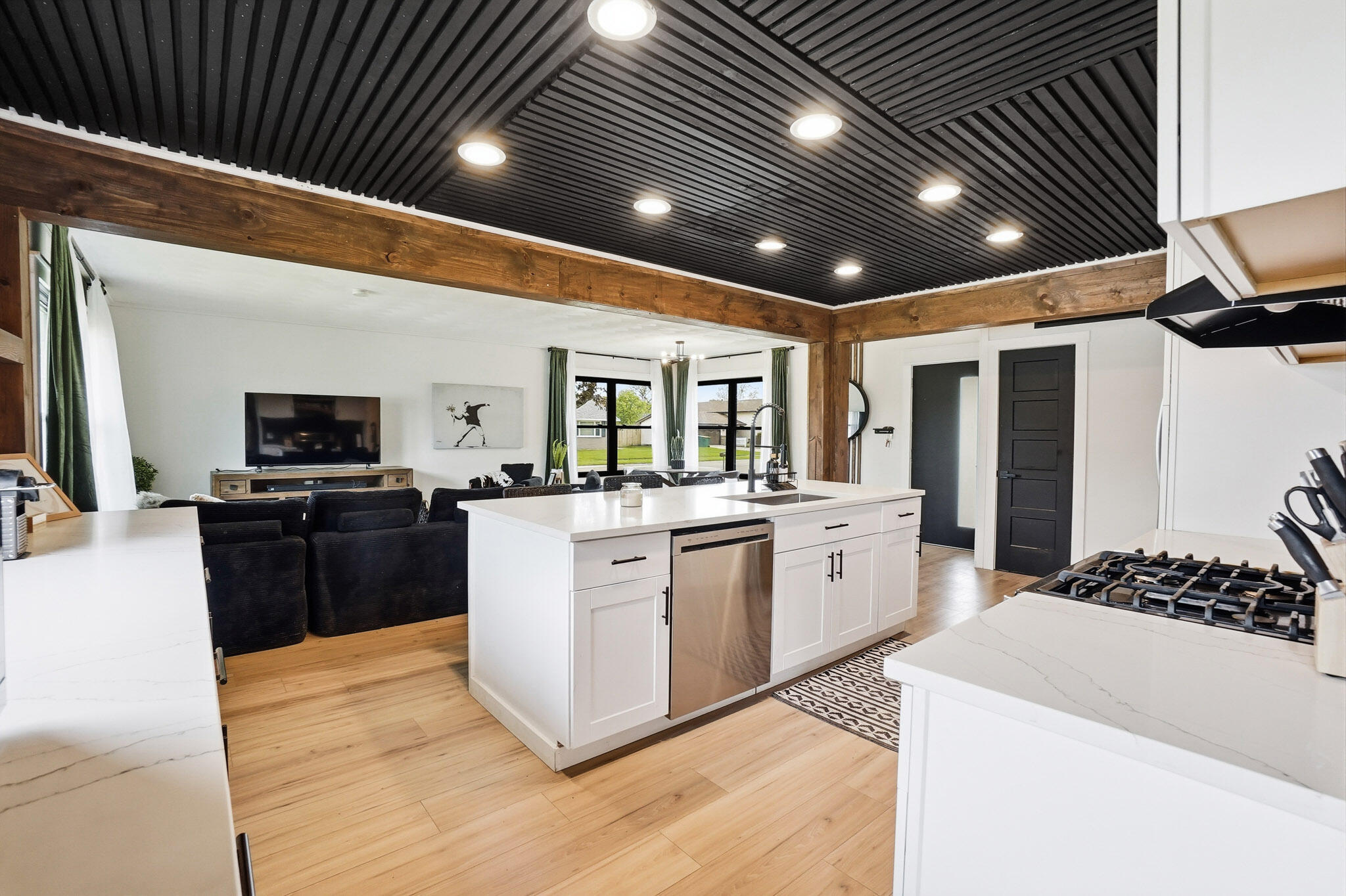 2607 W 60th Drive Unit: W