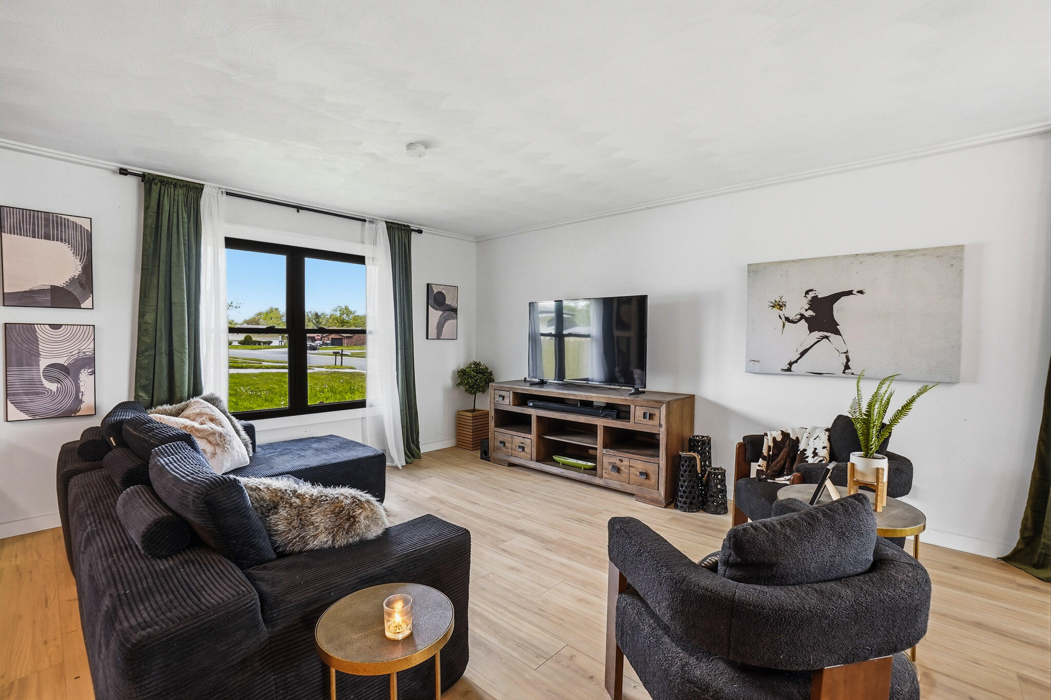 2607 W 60th Drive Unit: W