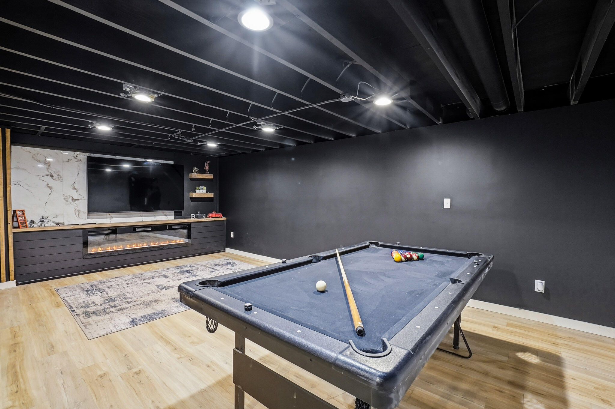 2607 W 60th Drive Unit: W