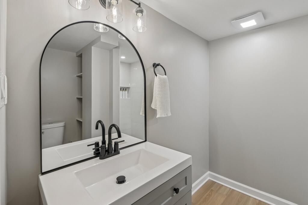 3701 W 79th Place