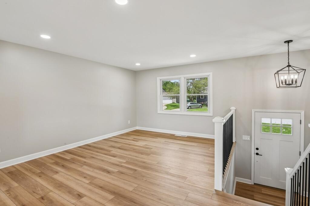 3701 W 79th Place