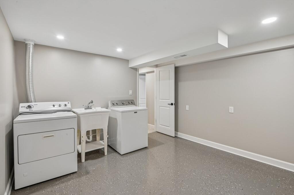 3701 W 79th Place