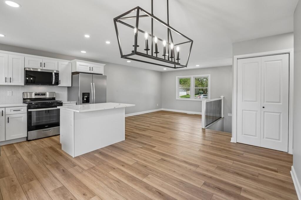 3701 W 79th Place