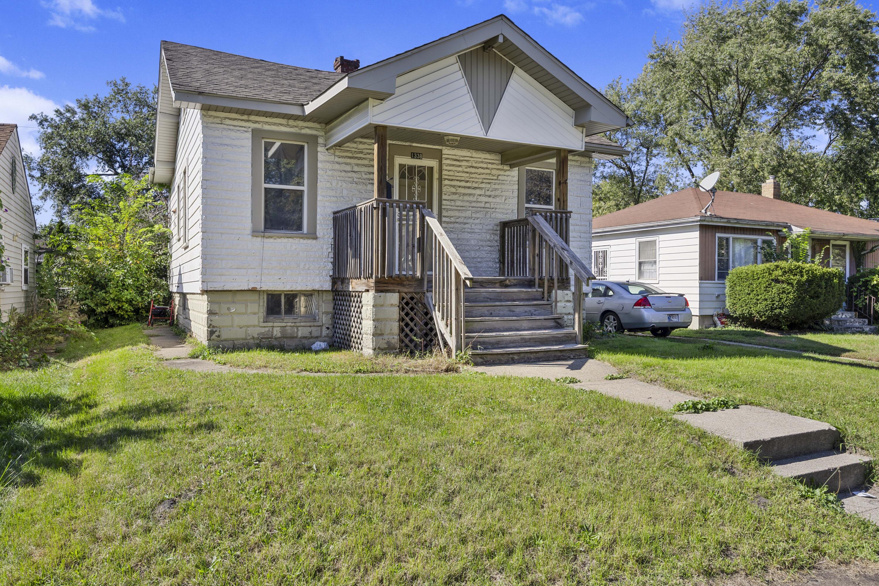 1338 Wright Street
