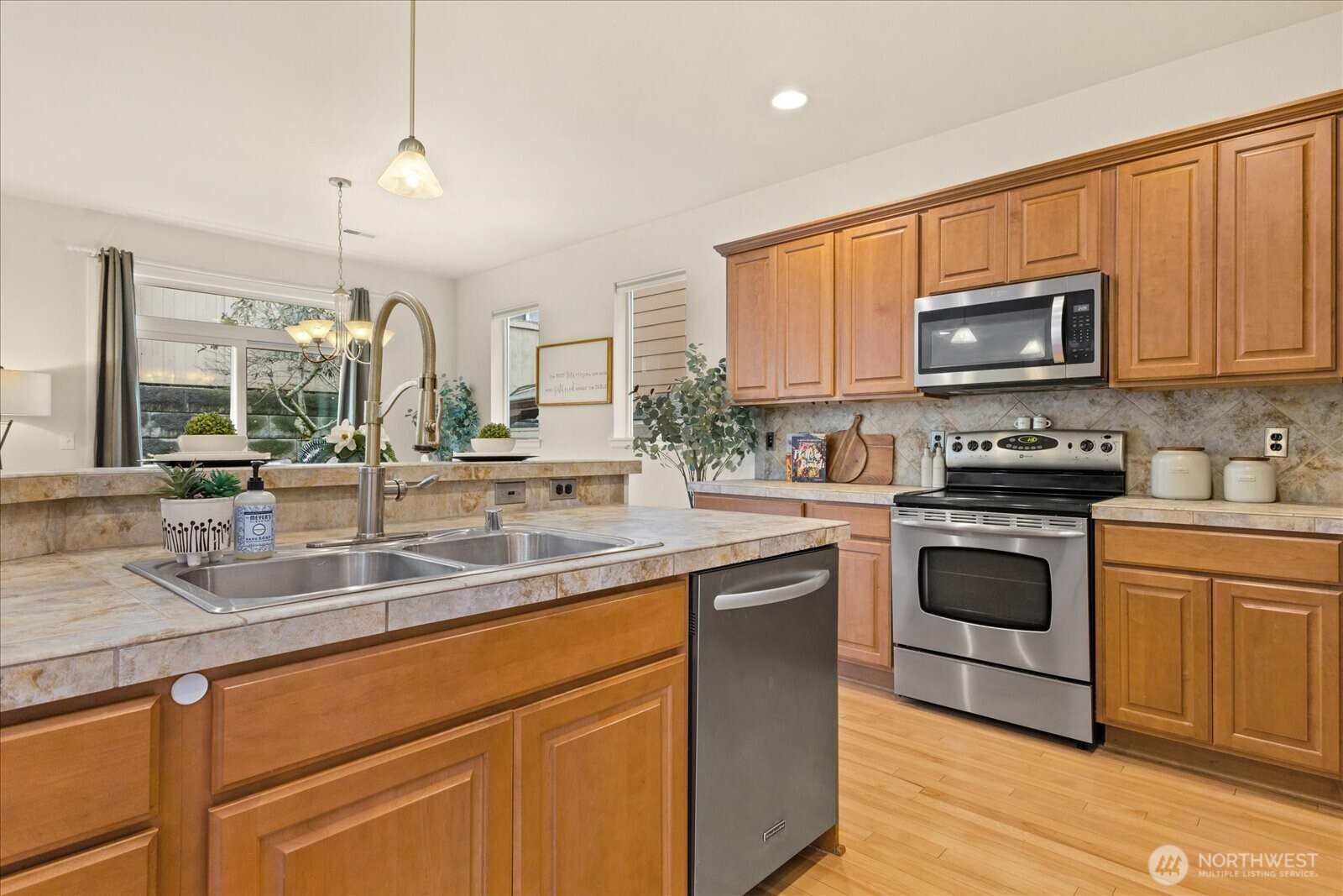 1129 77th Drive SE