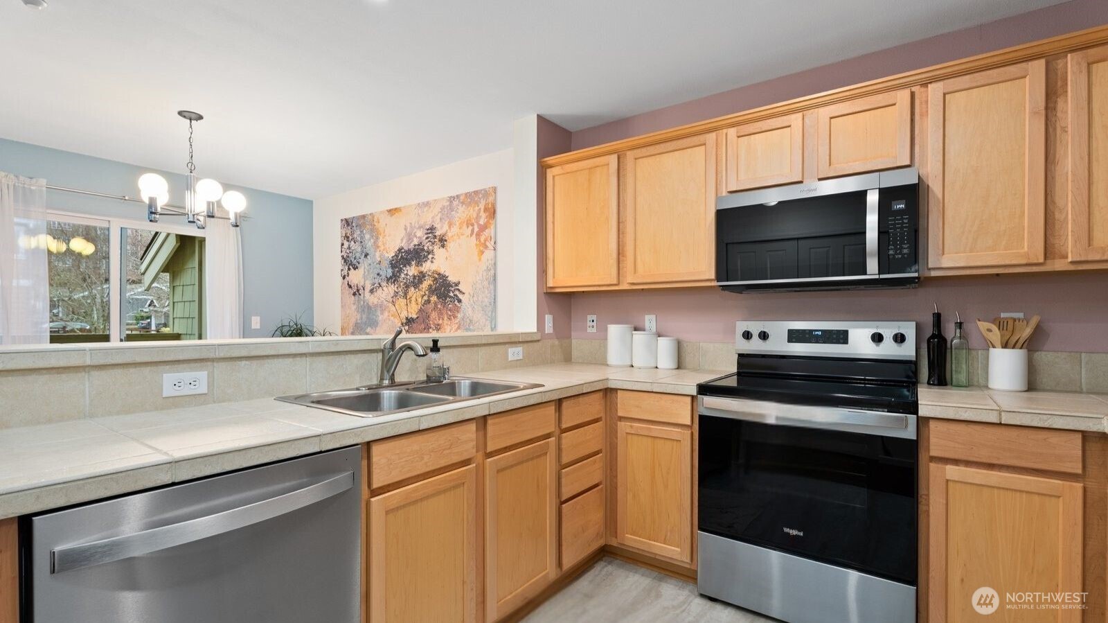 1905 24th Avenue NE Unit: 202