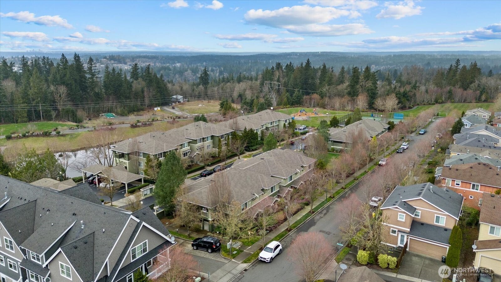 1905 24th Avenue NE Unit: 202