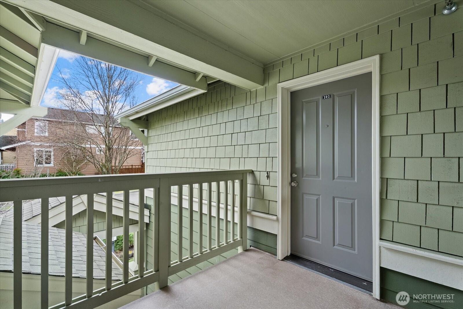 1905 24th Avenue NE Unit: 202