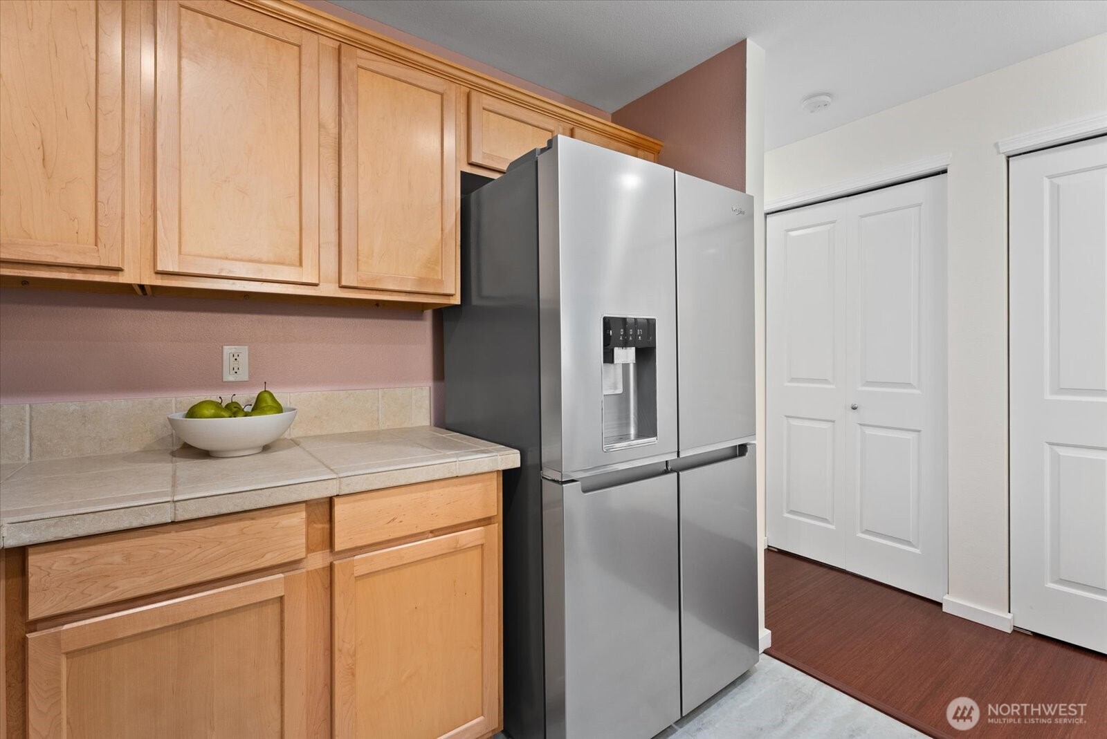 1905 24th Avenue NE Unit: 202