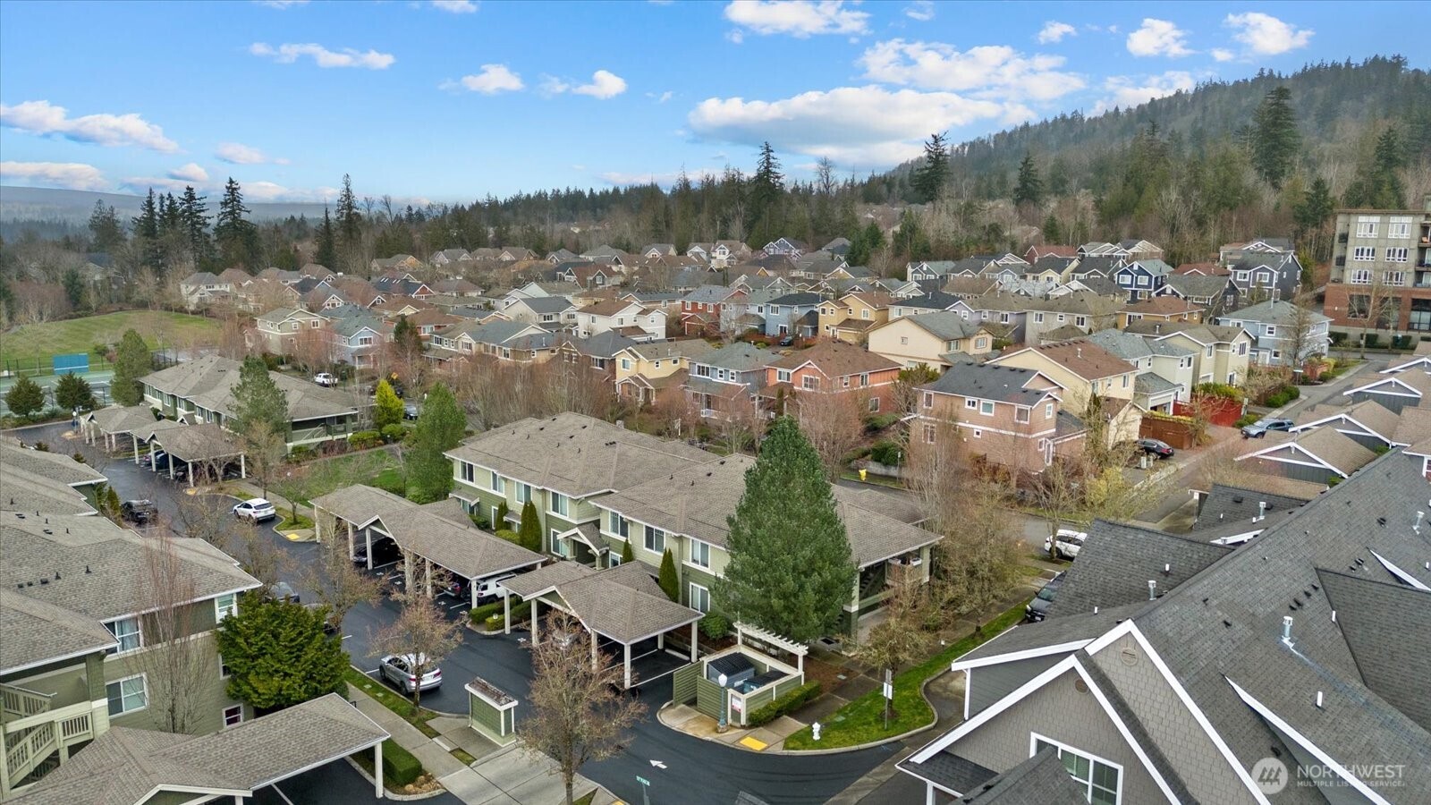 1905 24th Avenue NE Unit: 202
