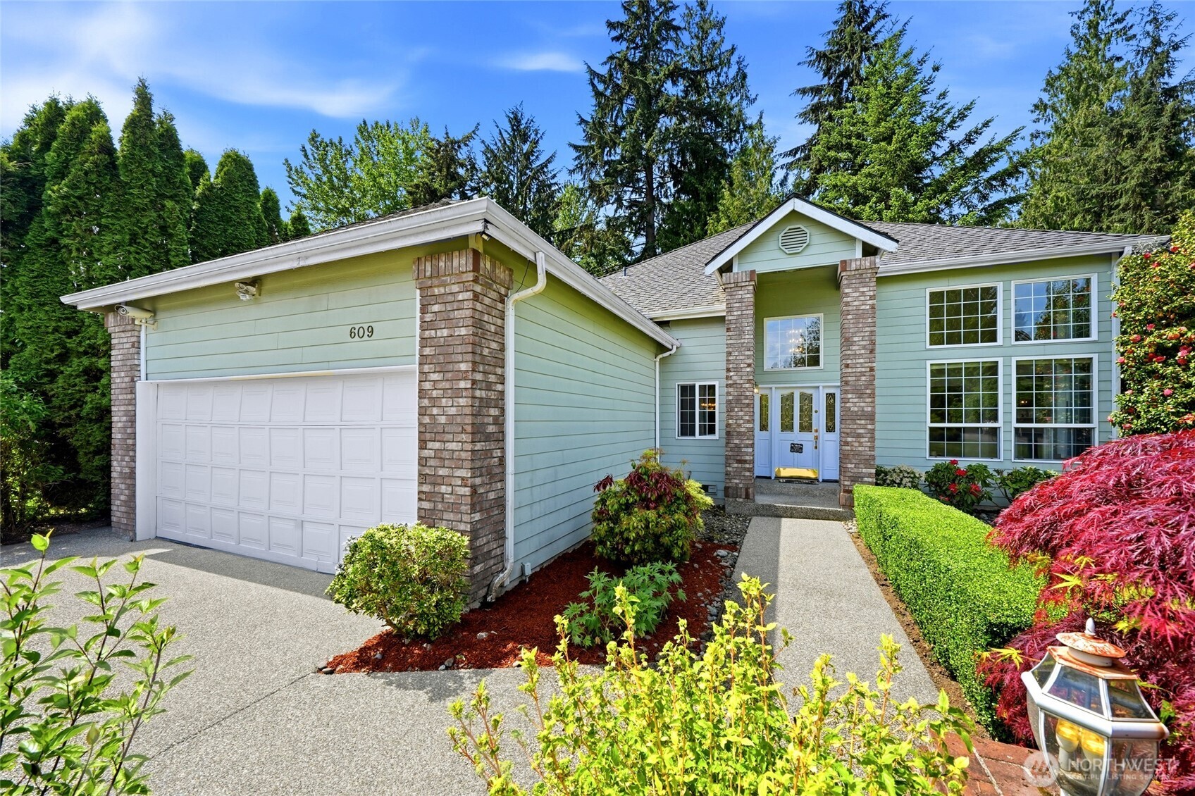 609 108th Place SE