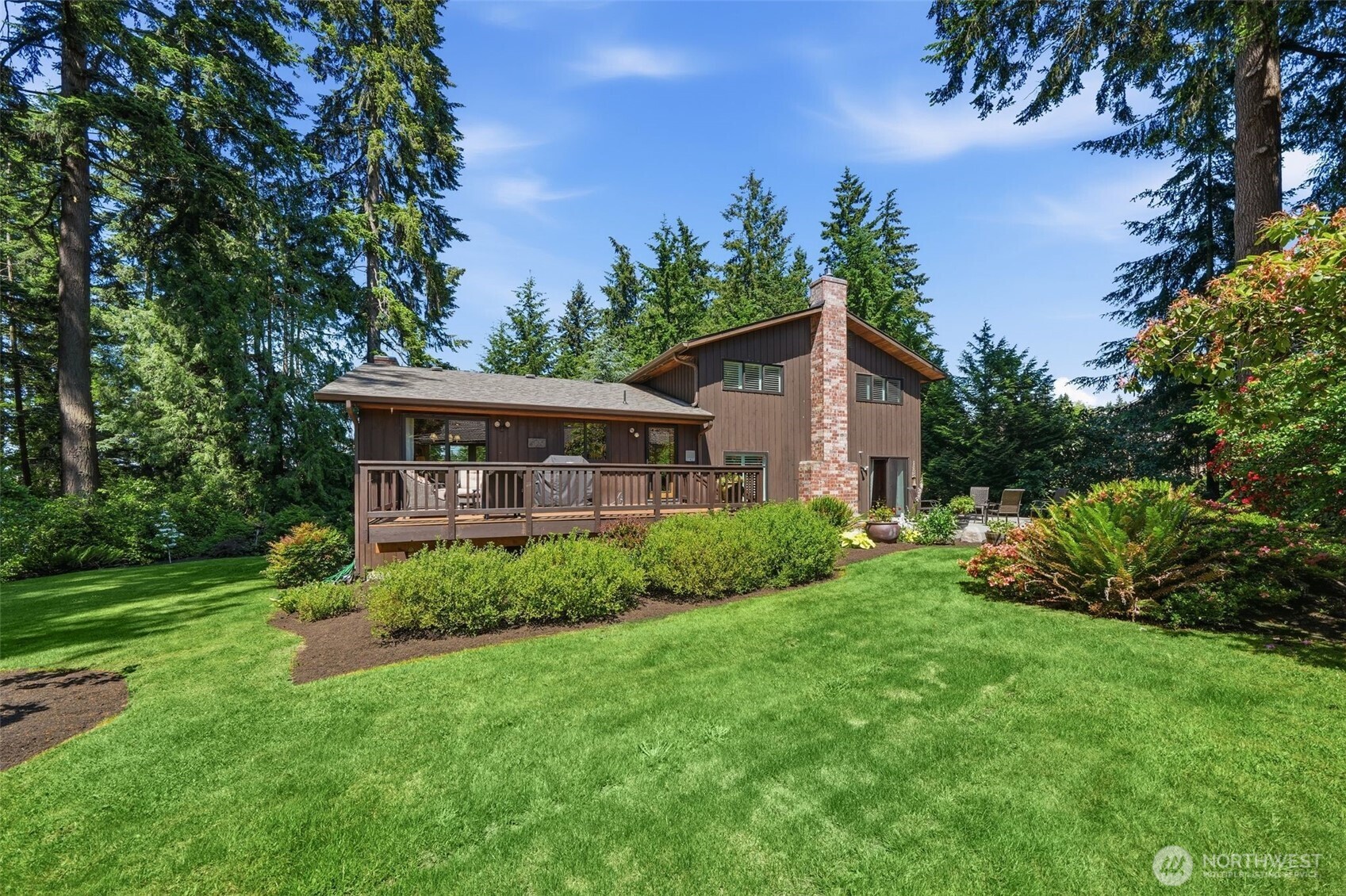 1526 S Lake Stickney Drive