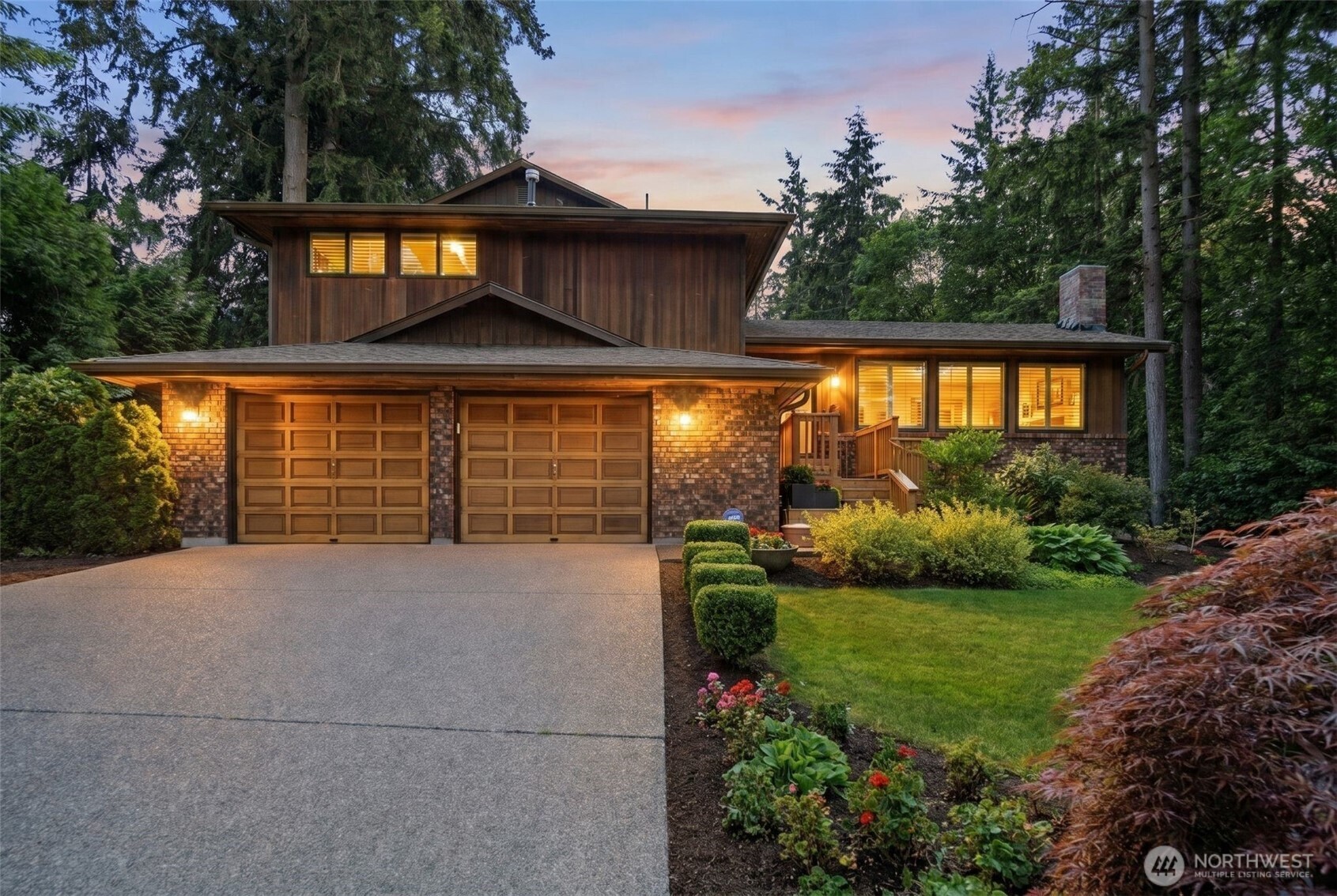 1526 S Lake Stickney Drive
