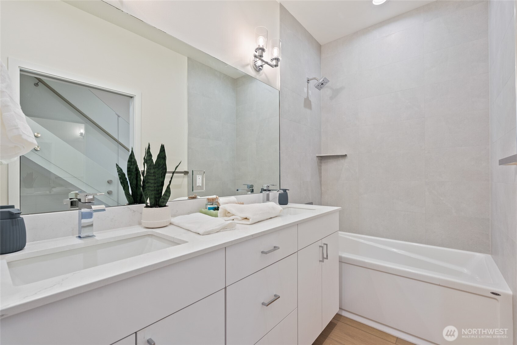 11229 Greenwood Avenue N Unit: A