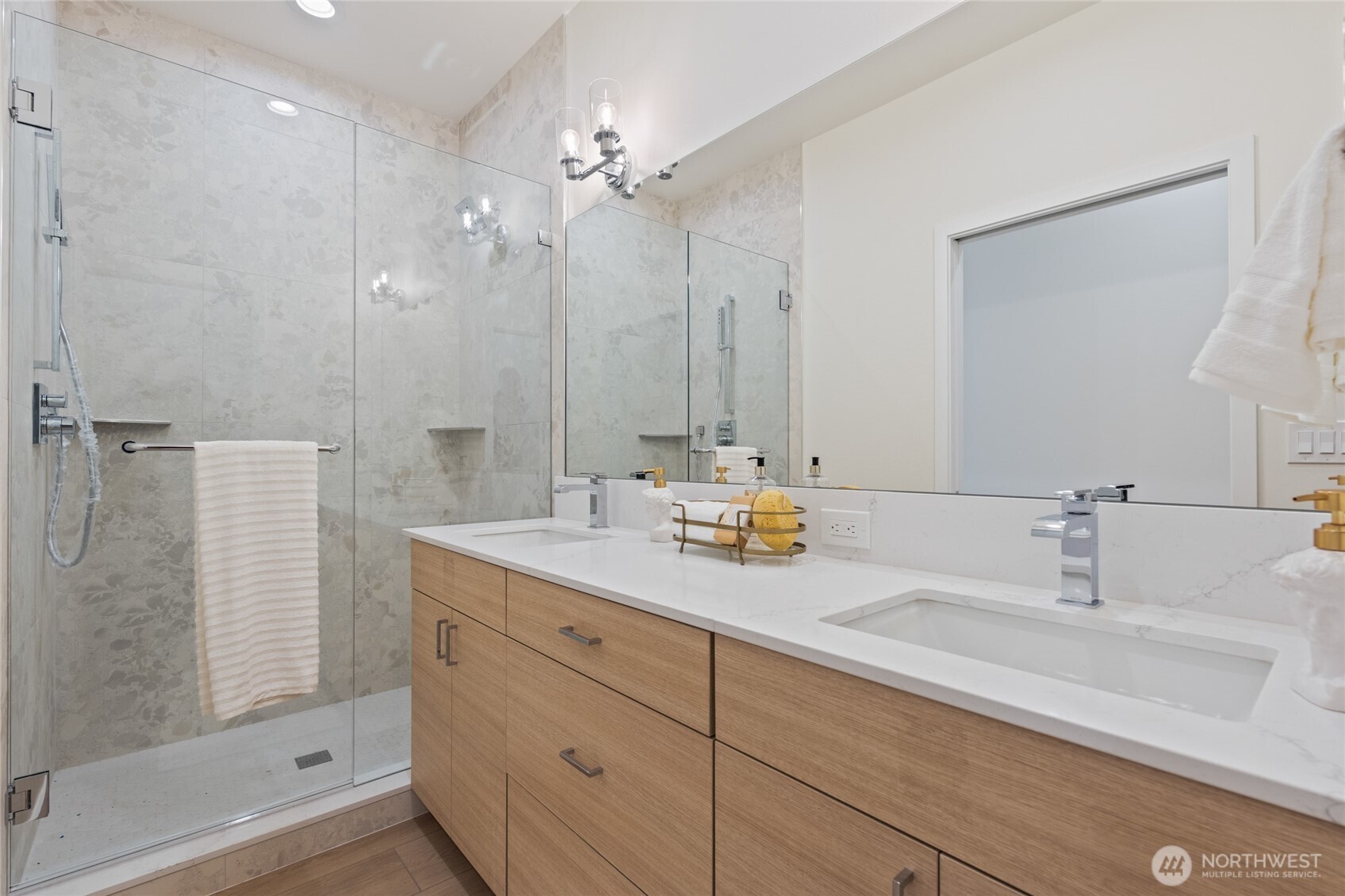 11229 Greenwood Avenue N Unit: A