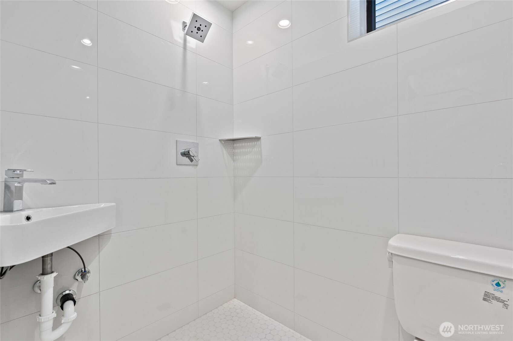 11229 Greenwood Avenue N Unit: A