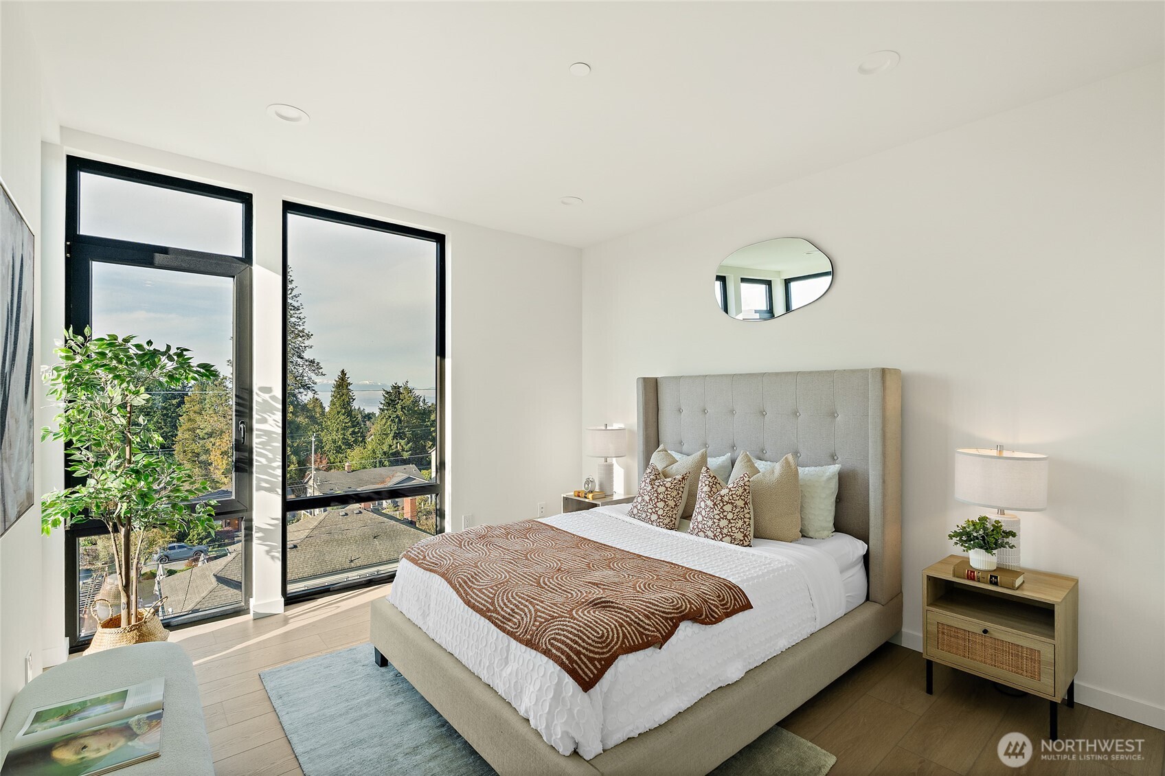 11229 Greenwood Avenue N Unit: A