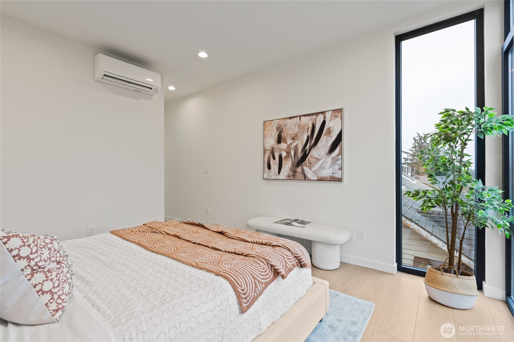 11229 Greenwood Avenue N Unit: A
