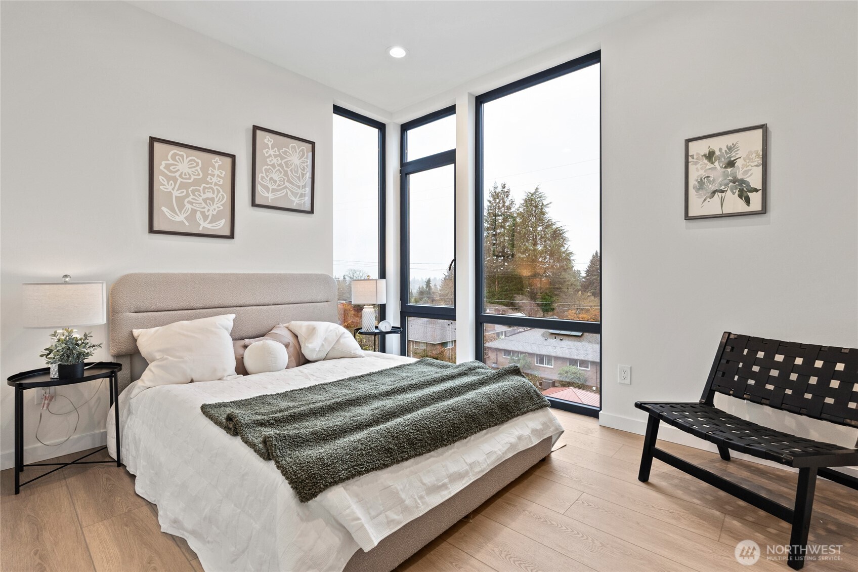 11229 Greenwood Avenue N Unit: A