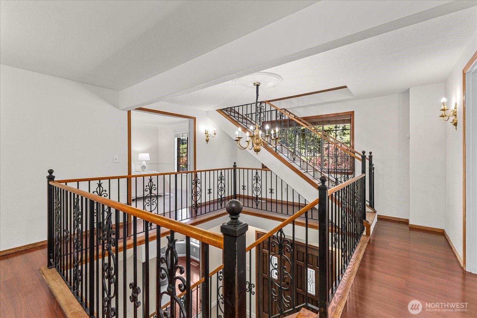 4927 128th Street NE