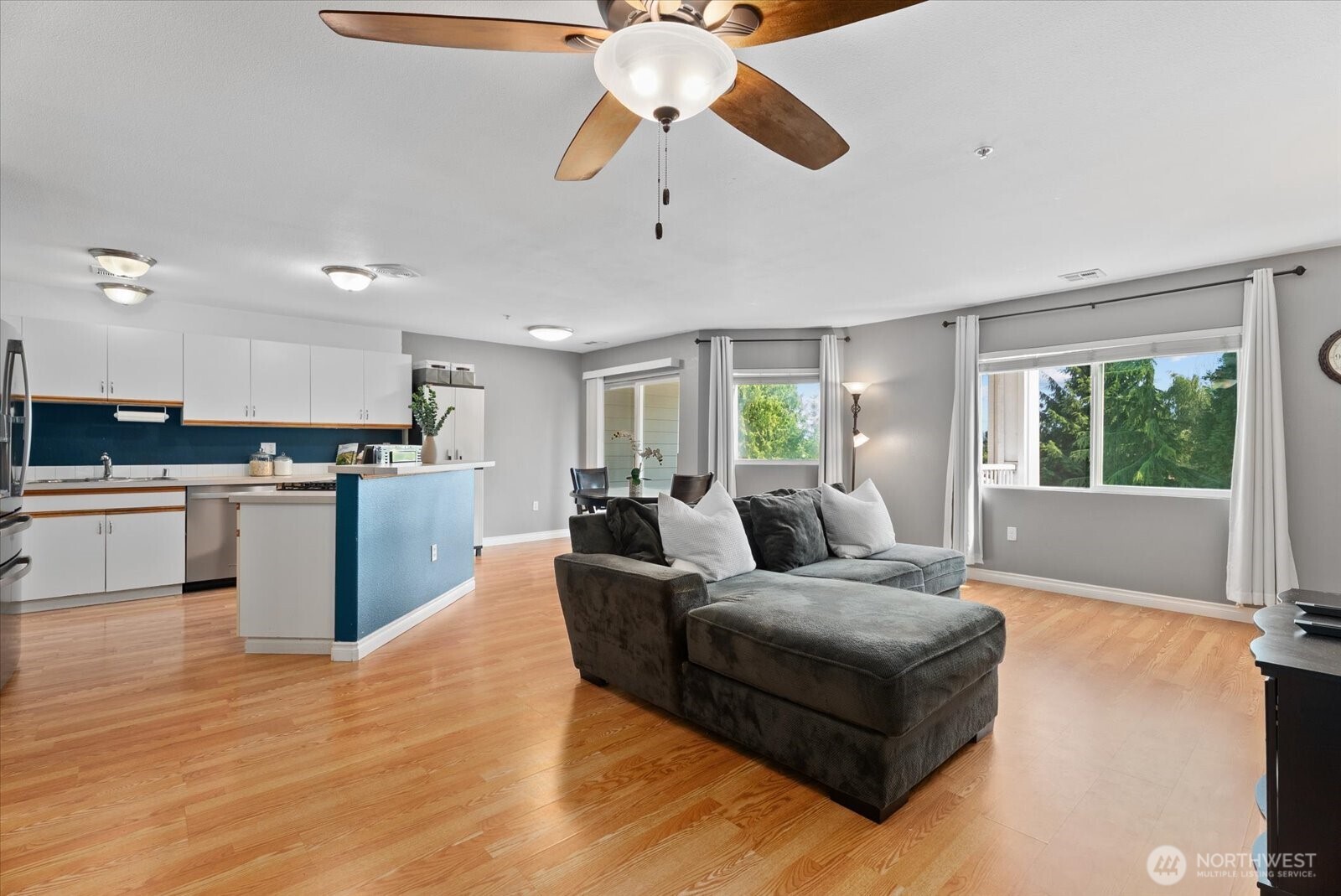 1318 37th Street Unit: 1408