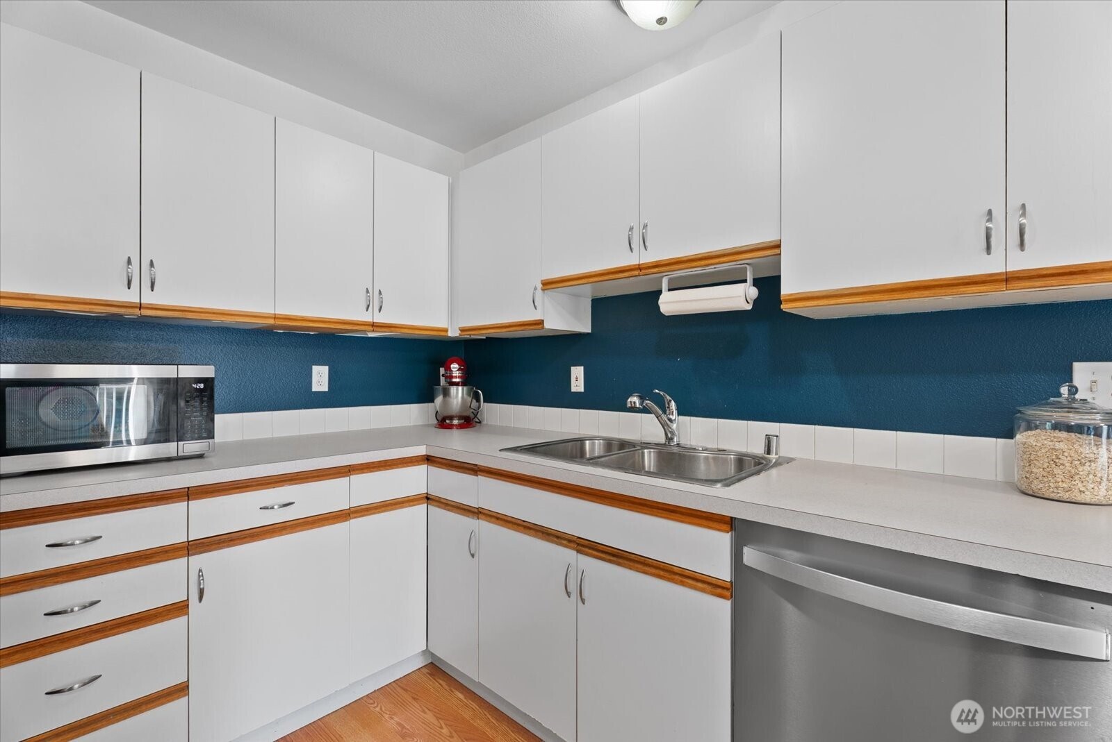 1318 37th Street Unit: 1408