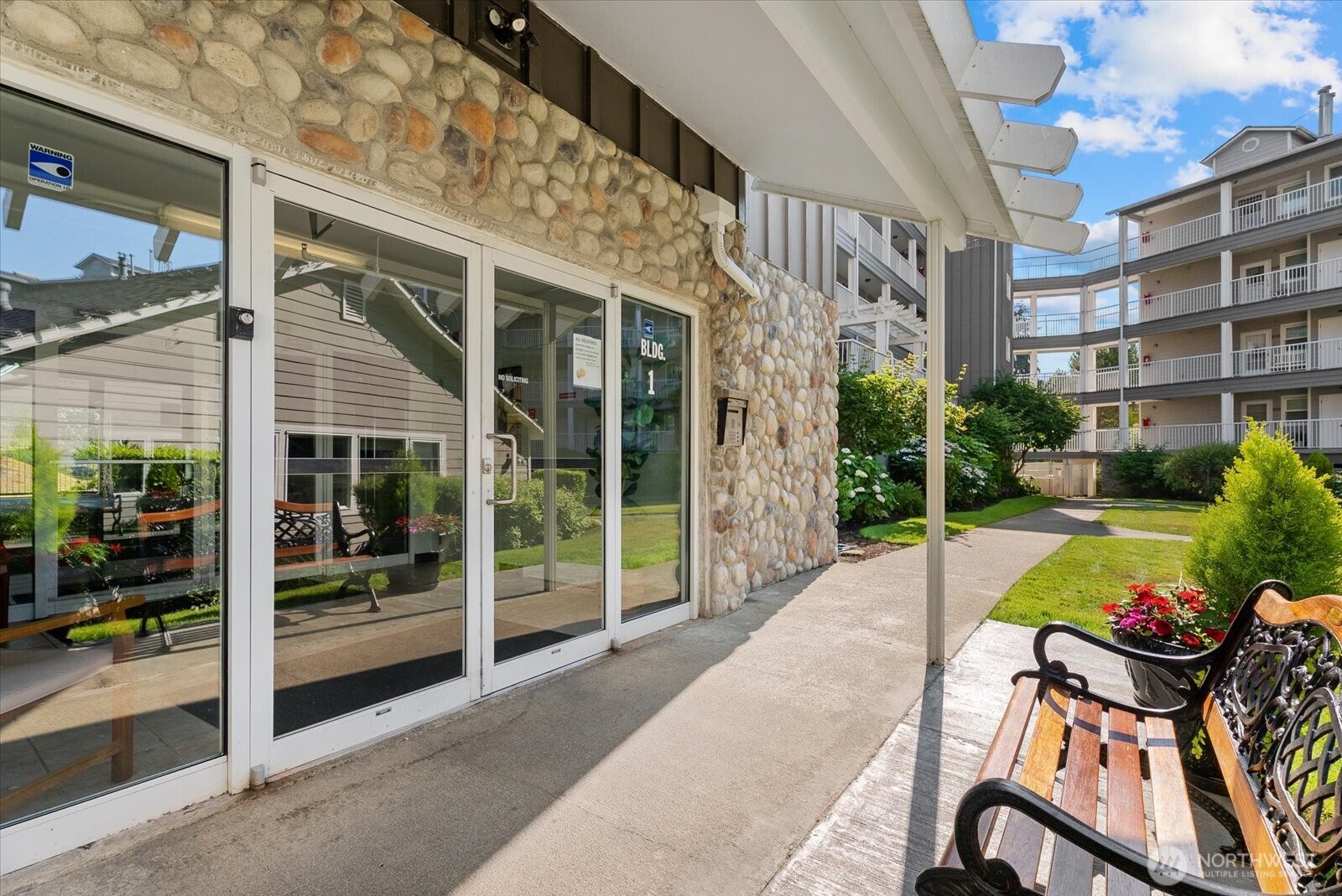 1318 37th Street Unit: 1408