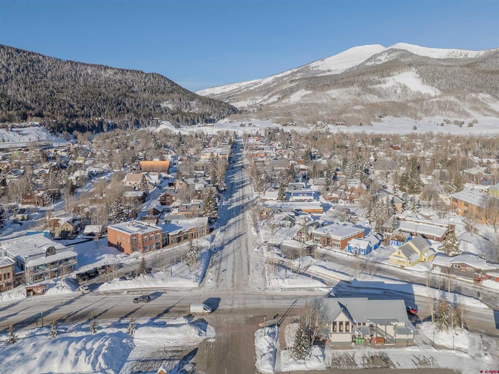510 Elk Avenue Unit: 1