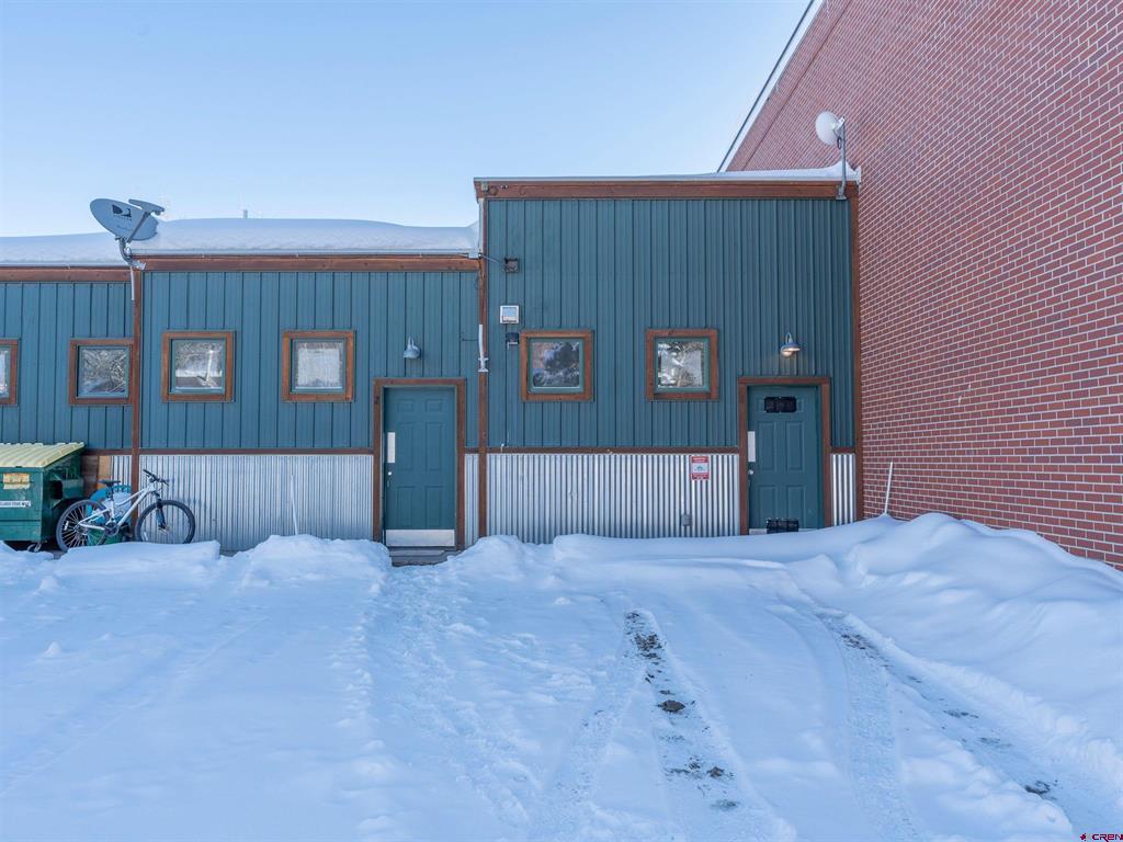 510 Elk Avenue Unit: 1