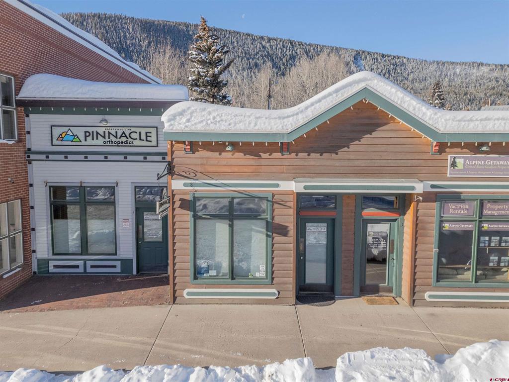 510 Elk Avenue Unit: 1