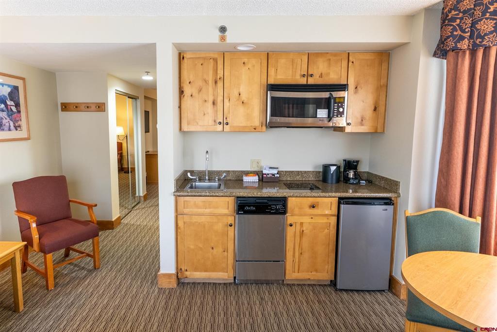 6 Emmons Road Unit: 371