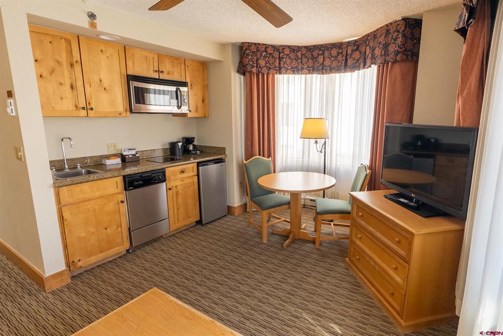 6 Emmons Road Unit: 371