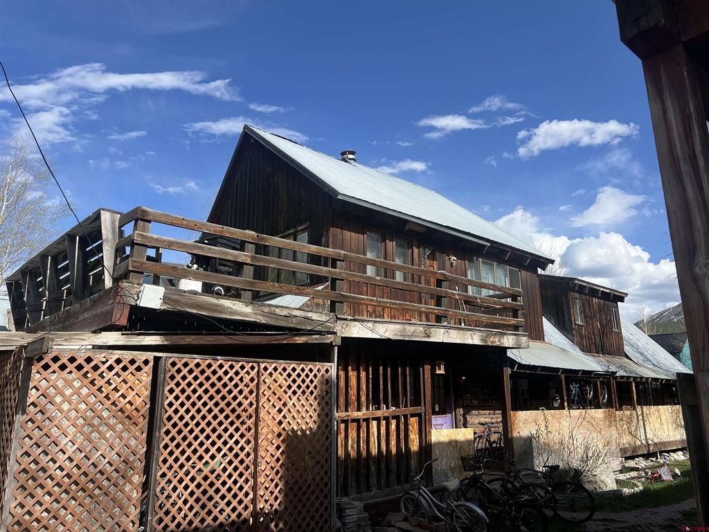 715 Whiterock Avenue Unit: B