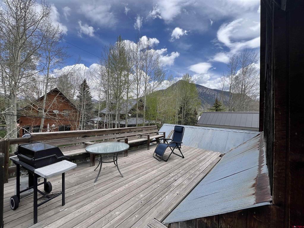 715 Whiterock Avenue Unit: B