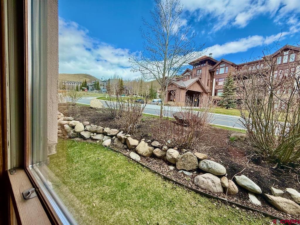9 Hunter Hill Road Unit: 104